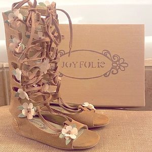 Joyfolie Seraphina Gladiator sandals size 8